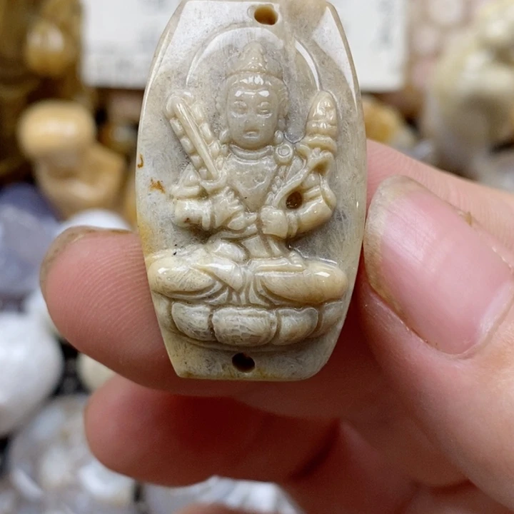 颈饰未镶嵌硅化珊瑚（珊瑚玉）小