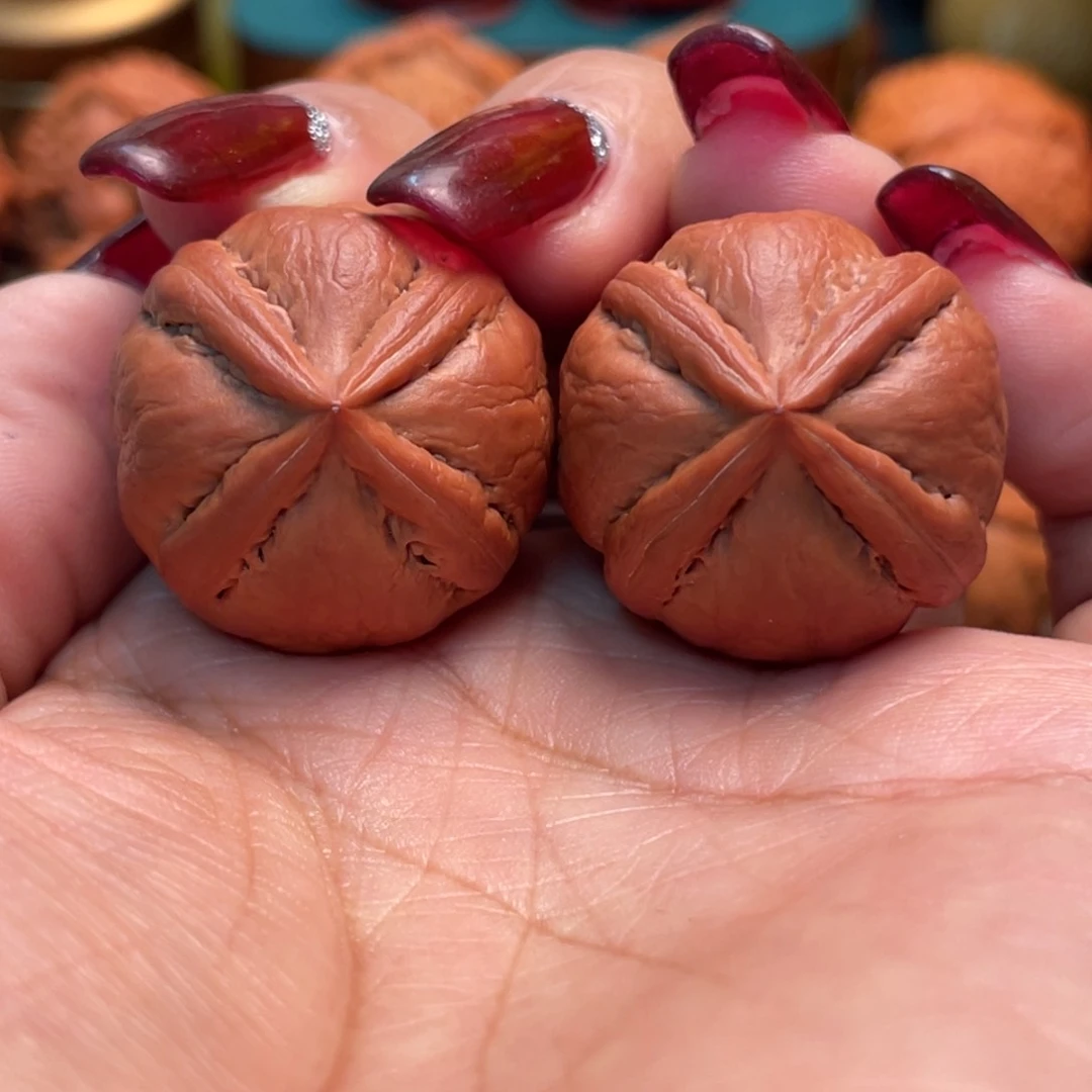 把件文玩核桃龙珠四棱