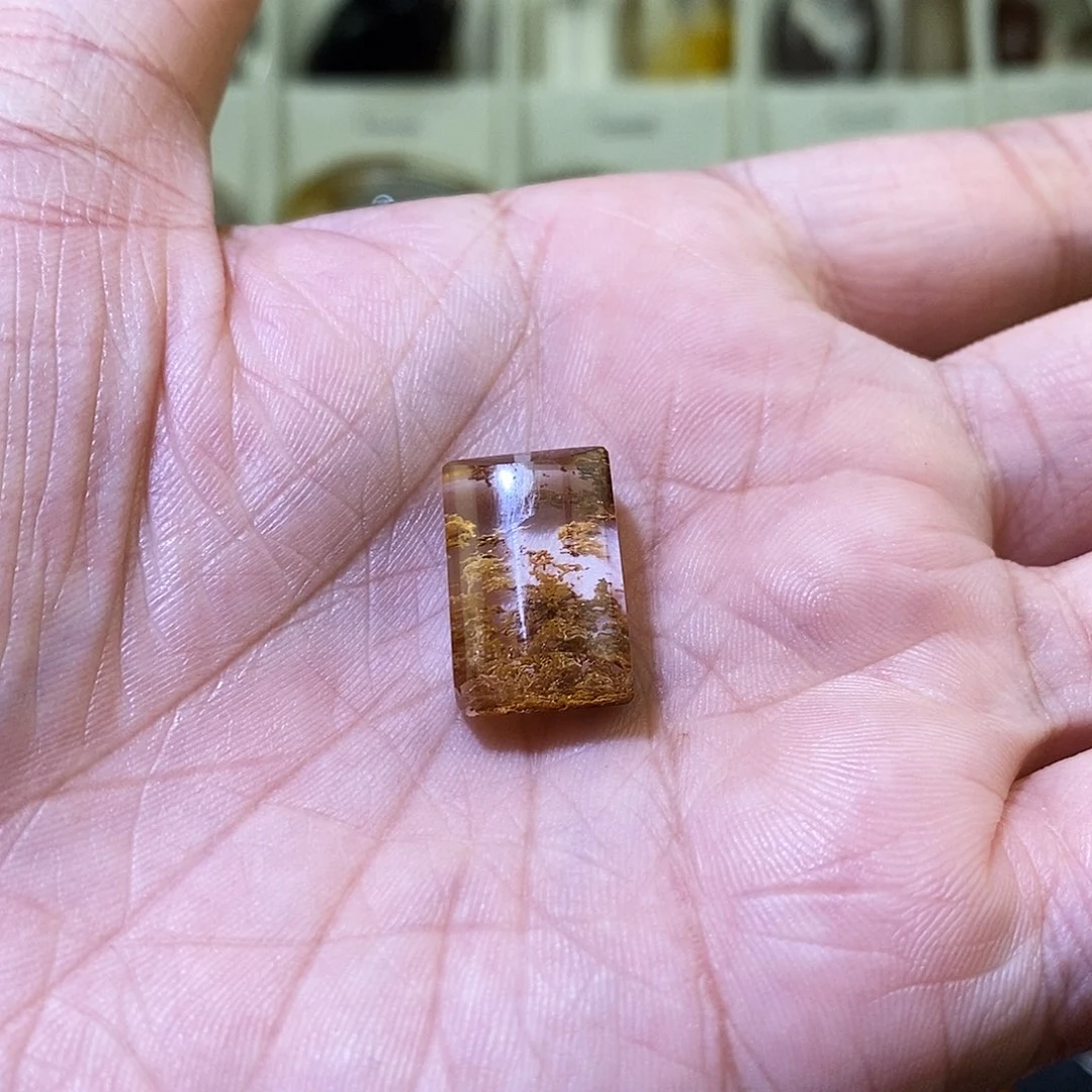 水晶吊坠(不含链)未镶嵌王***?