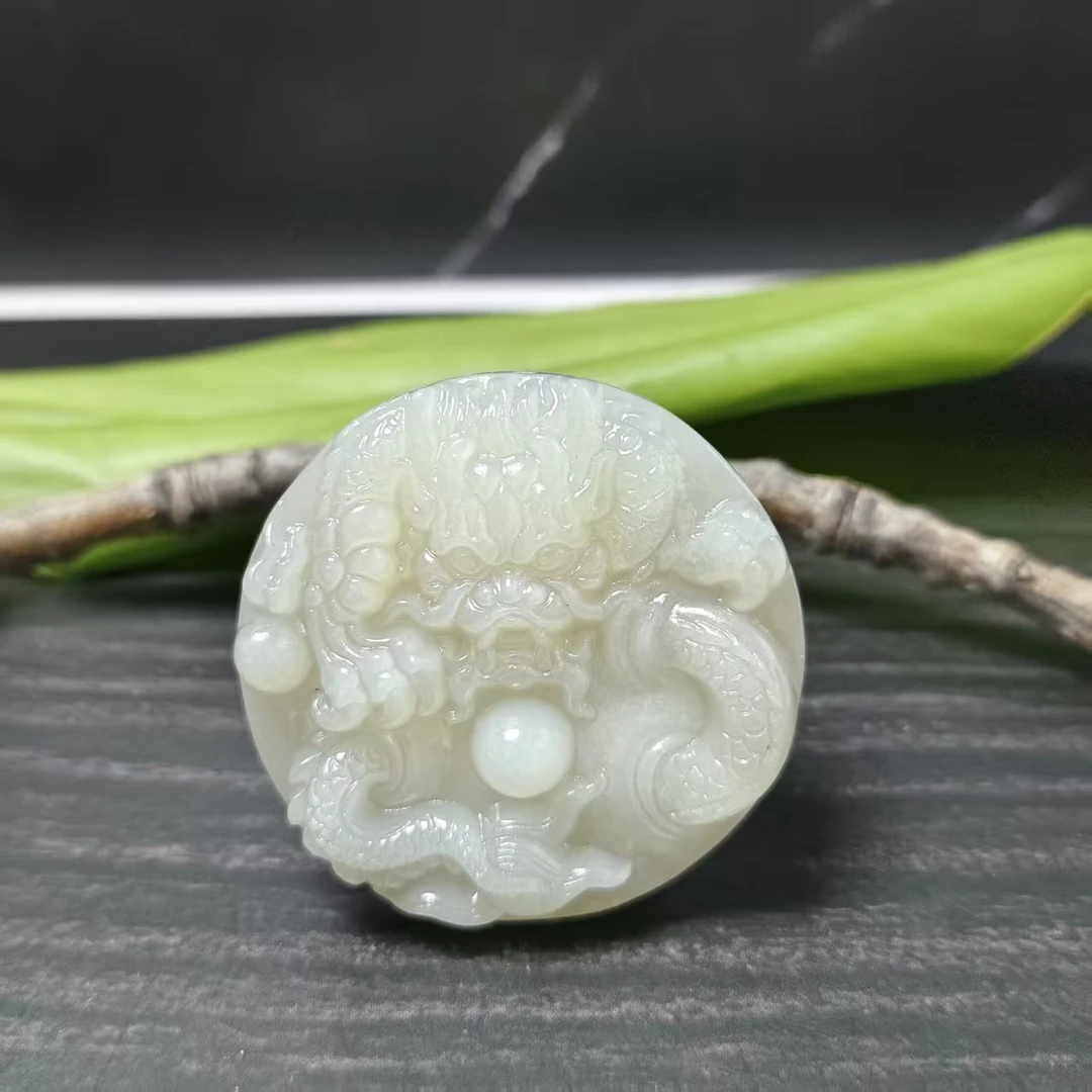 Z和田玉龙形吊坠0421