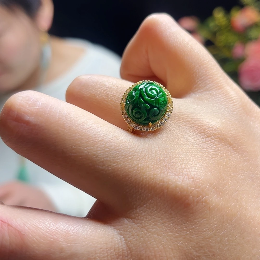 翡翠颈饰未镶嵌辣绿