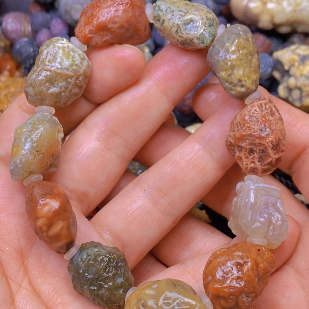 合金颈饰玛瑙/玉髓