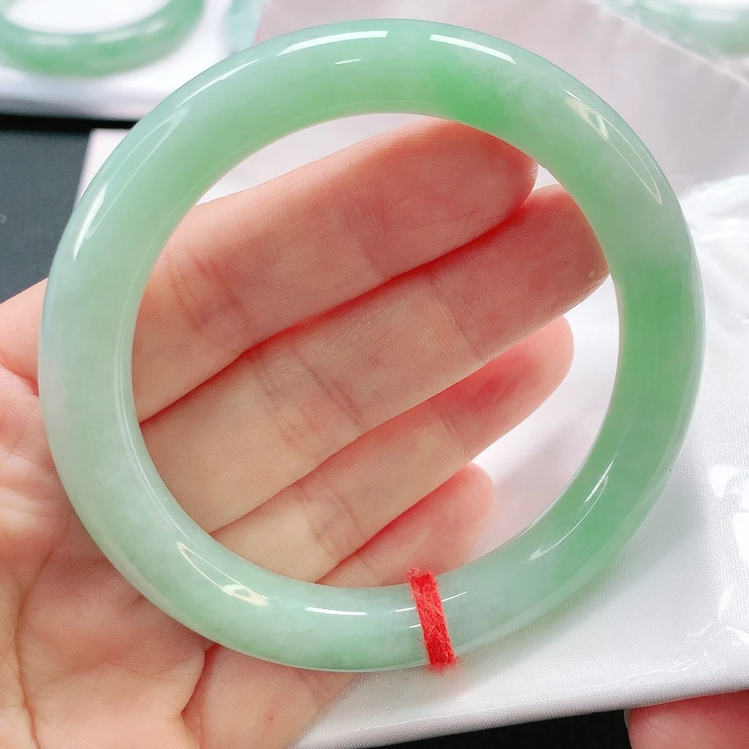 未镶嵌手镯翡翠60圆