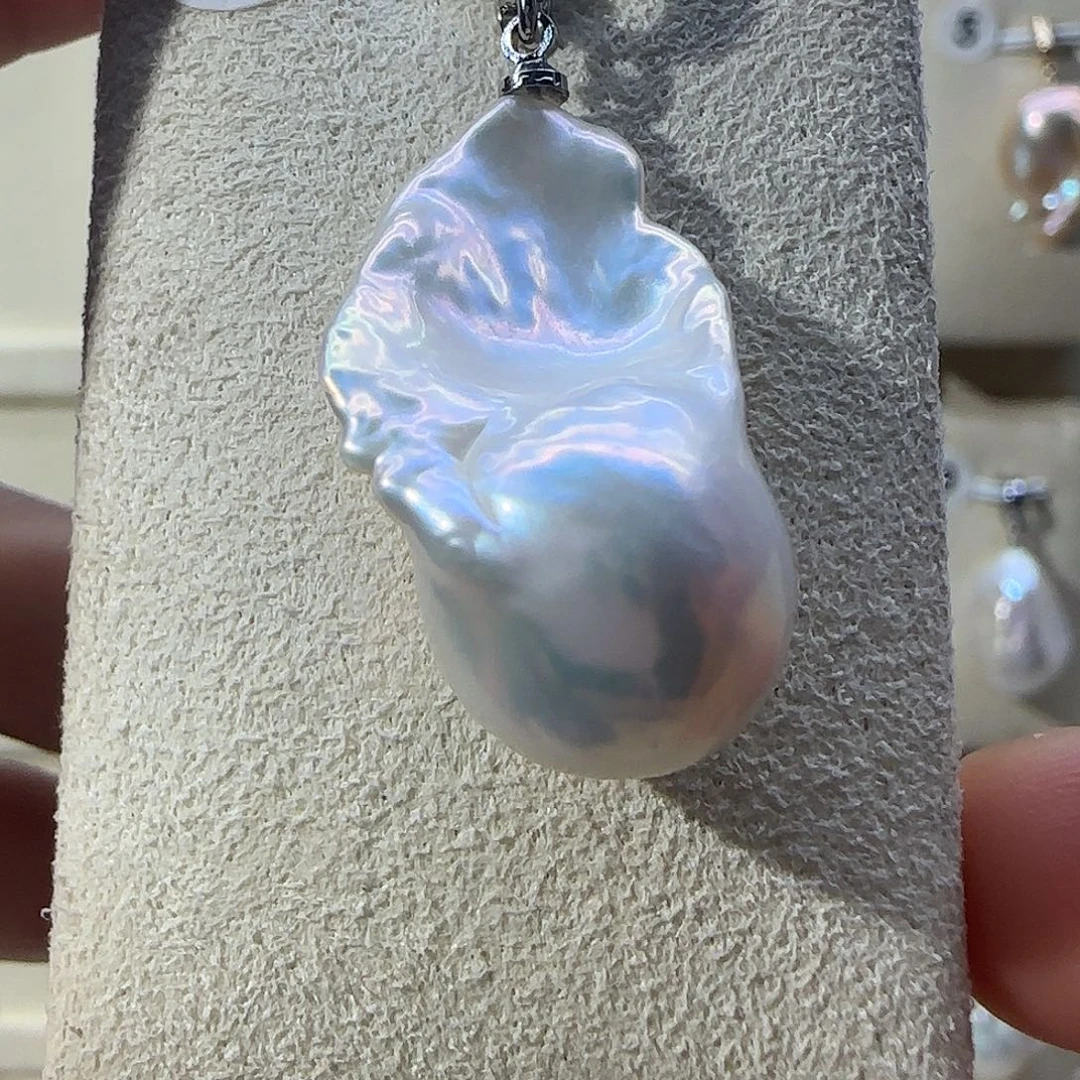 淡水珍珠合金颈饰