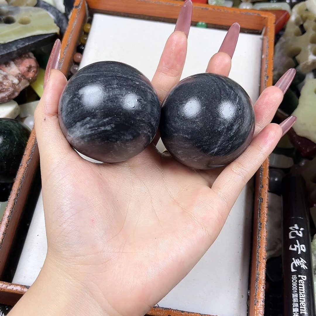 颈饰未镶嵌和田玉（糖玉）
