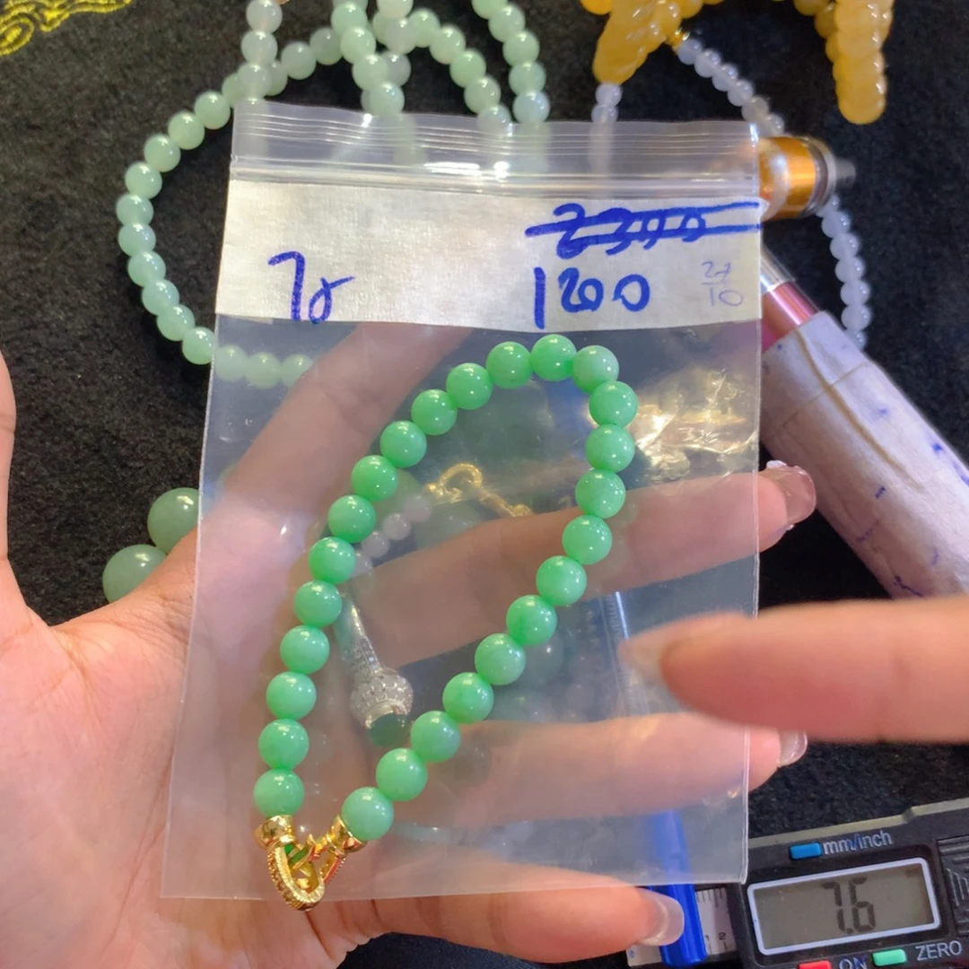 定制翡翠未镶嵌天然缅甸翡翠多样性