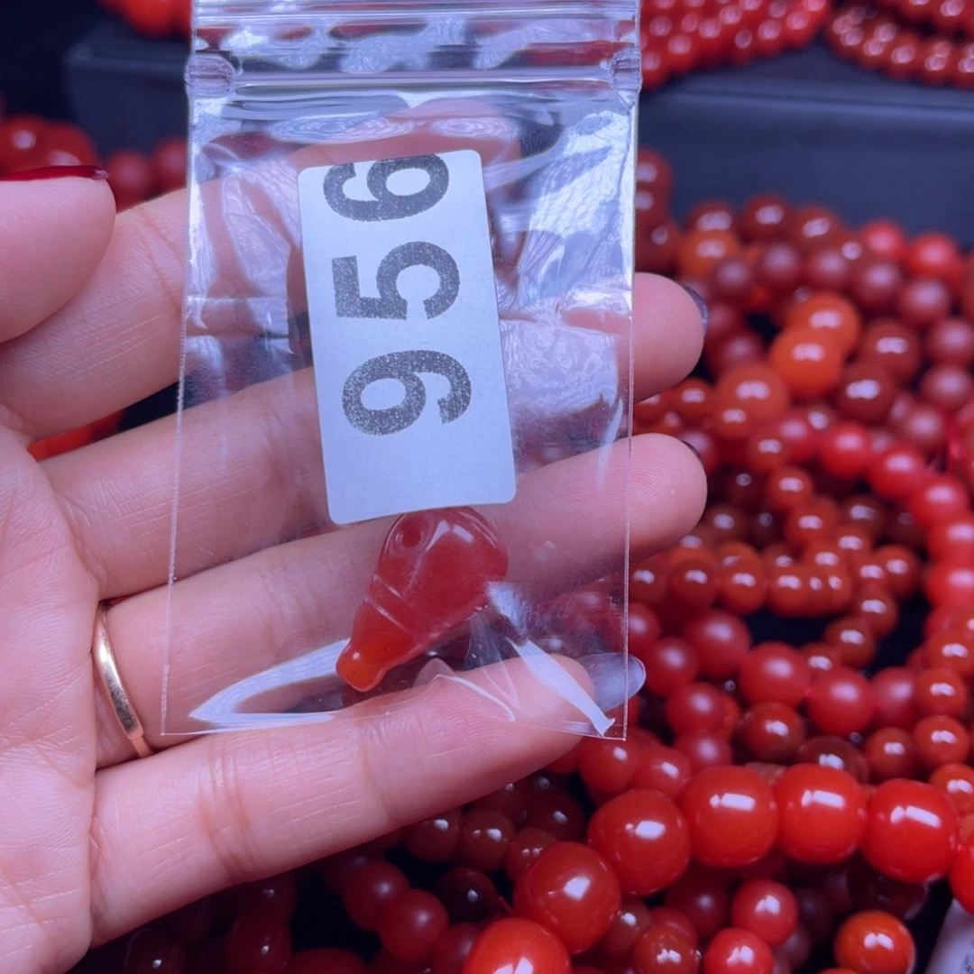 手链未镶嵌南红玛瑙从***。