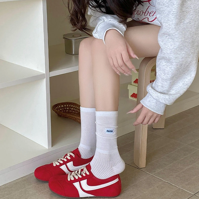 韩版简约蕾丝布标刺绣中筒袜女ins潮春夏季百搭黑白灰色堆堆袜