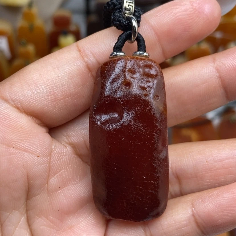 【闪购商品】琥珀颈饰未镶嵌