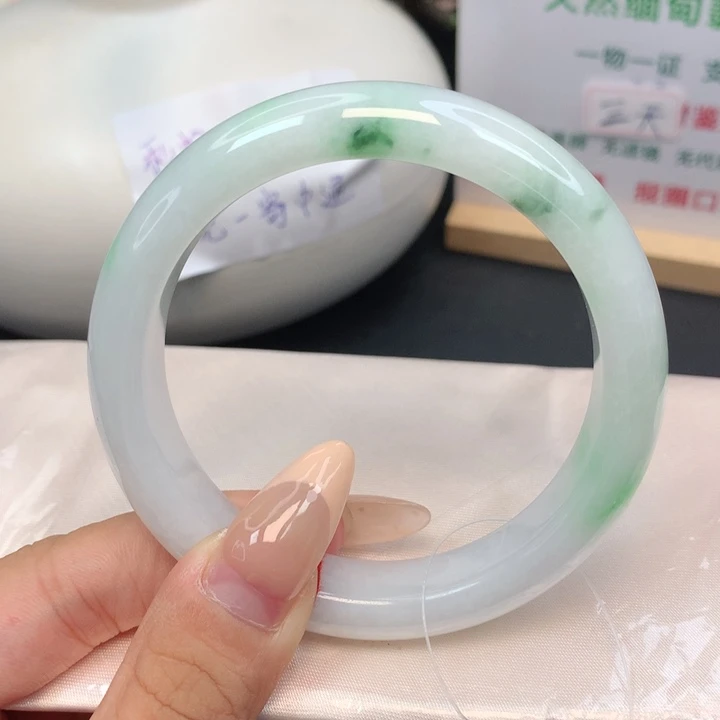 未镶嵌手镯翡翠26