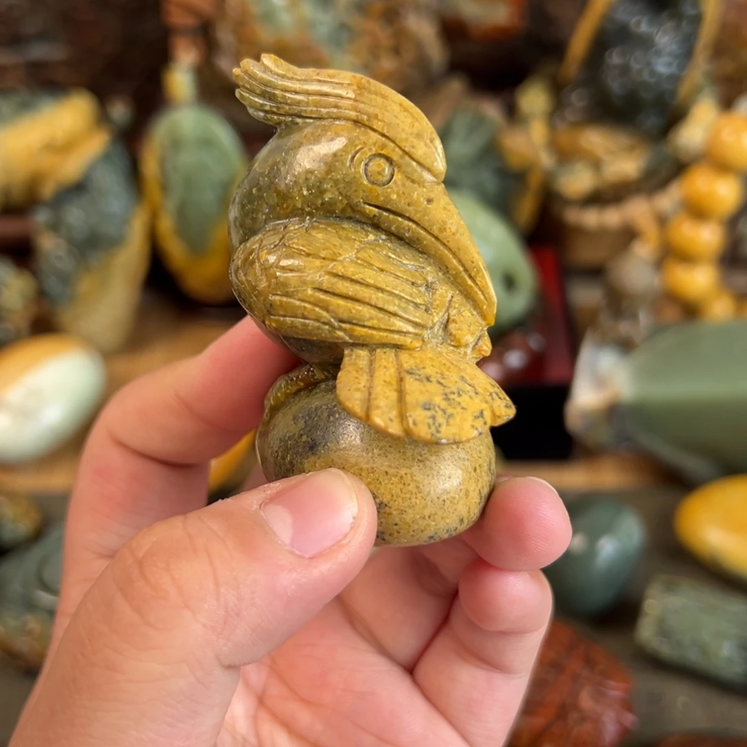 岫岩河磨玉（透闪石质玉）未镶嵌把件