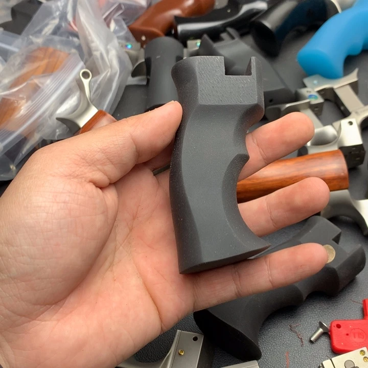 孟***元锁凤十代树脂手柄