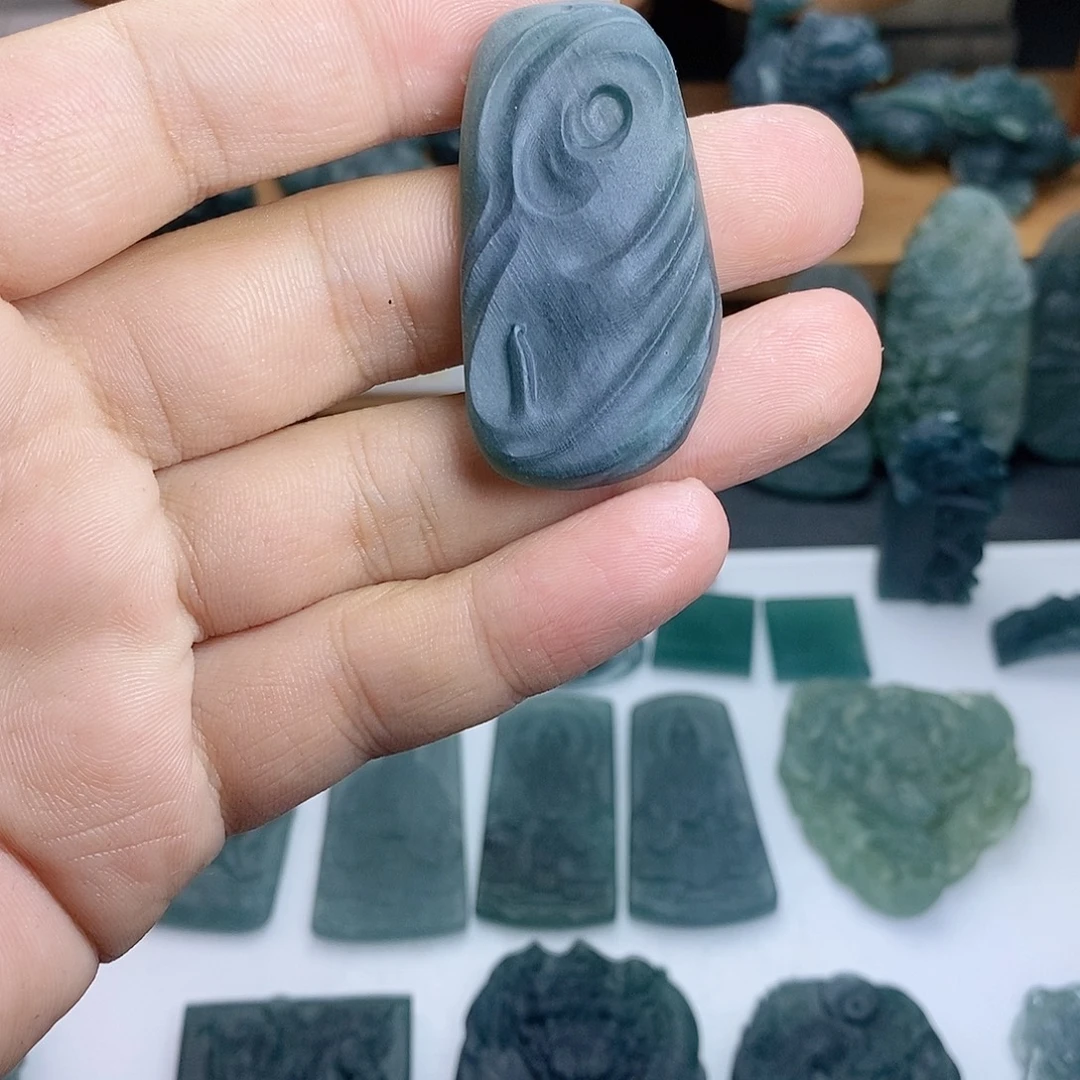 定制翡翠未镶嵌悟到