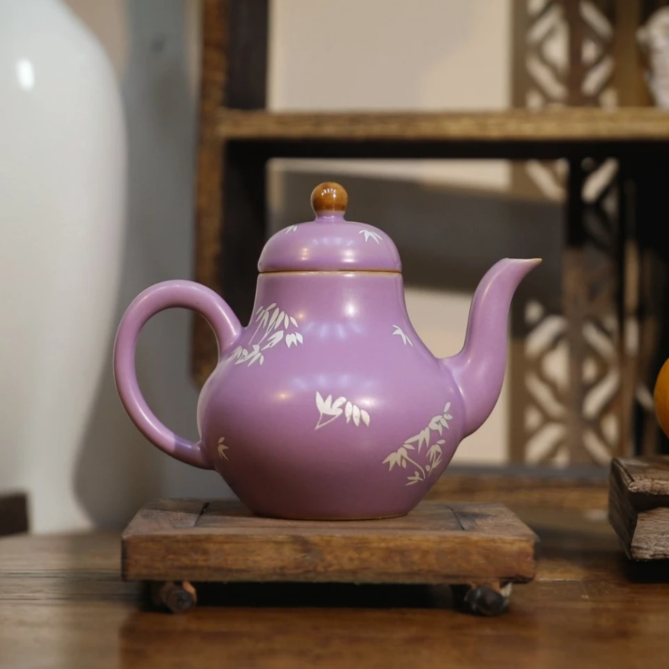 紫气东来手绘银竹思亭壶