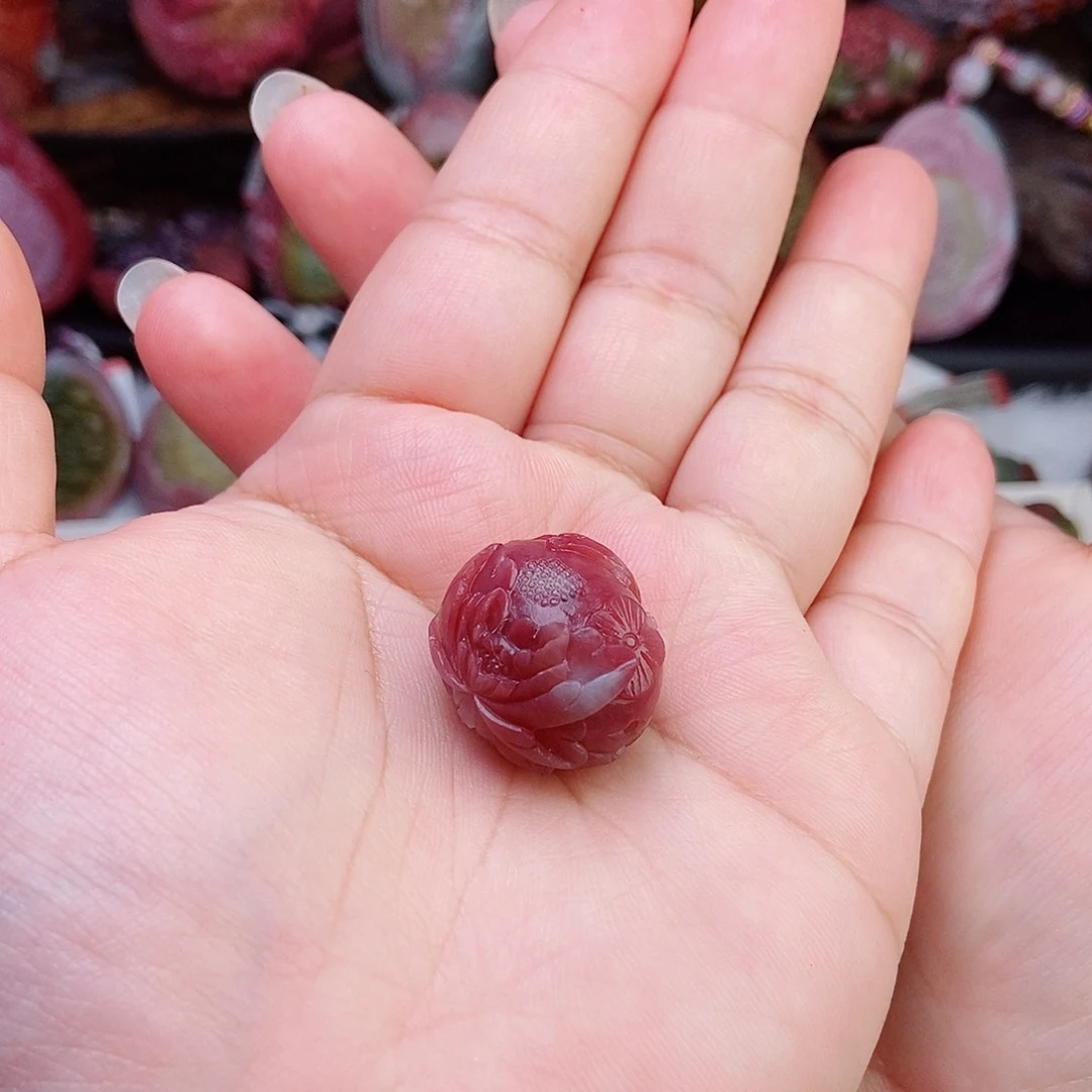 颈饰未镶嵌石英质玉（盐源）如**物