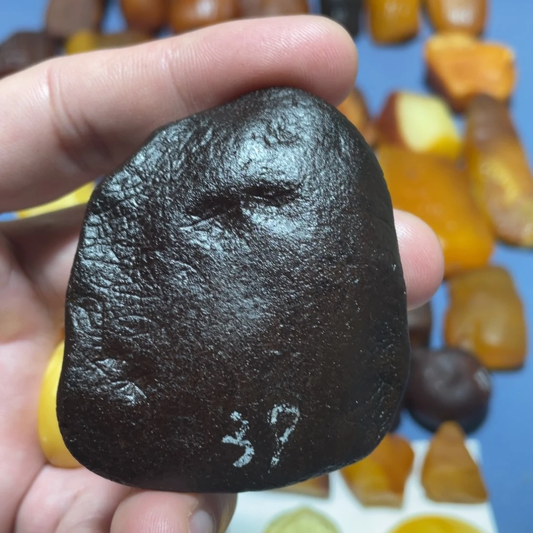 定制蜜蜡未镶嵌黑皮全皮