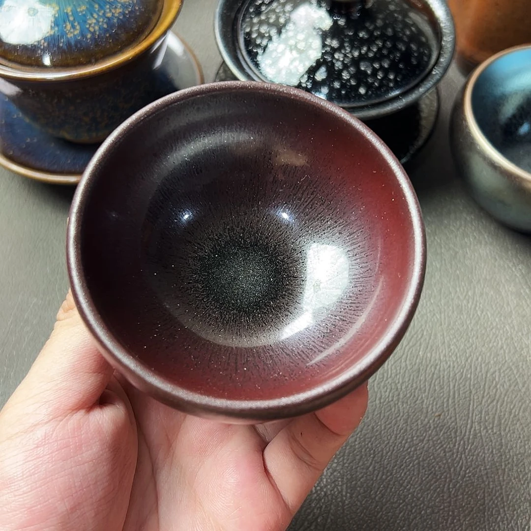 茶盏我们是有共同话题有分歧也