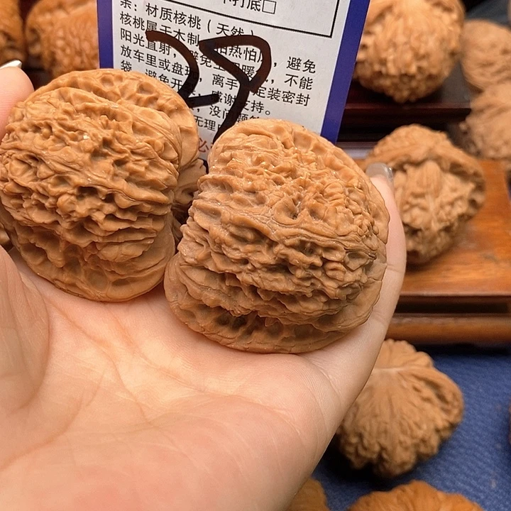木***可吊坠桃核南疆石狮子头46