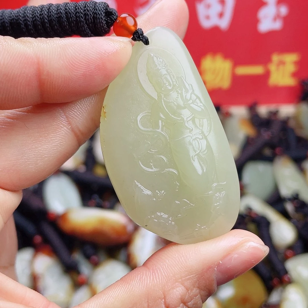 和田玉颈饰未镶嵌