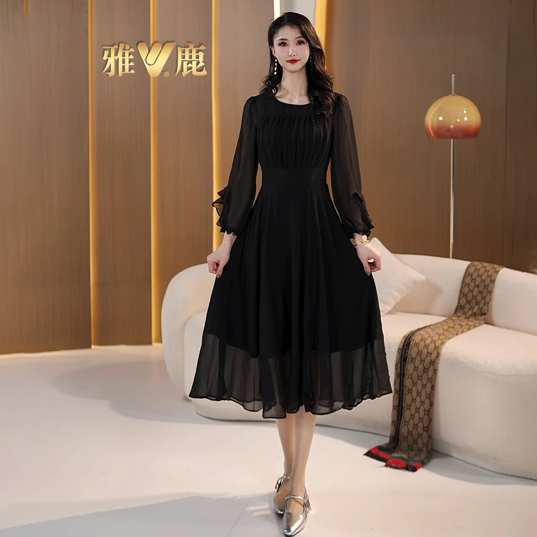 2025年春季新款纯色时尚气质显瘦轻奢长裙连衣裙