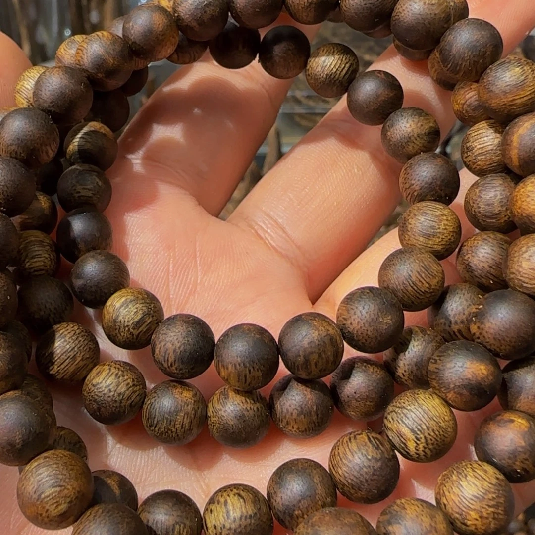 览***胜沉香手串海南陆河5A级0.8沉水浮