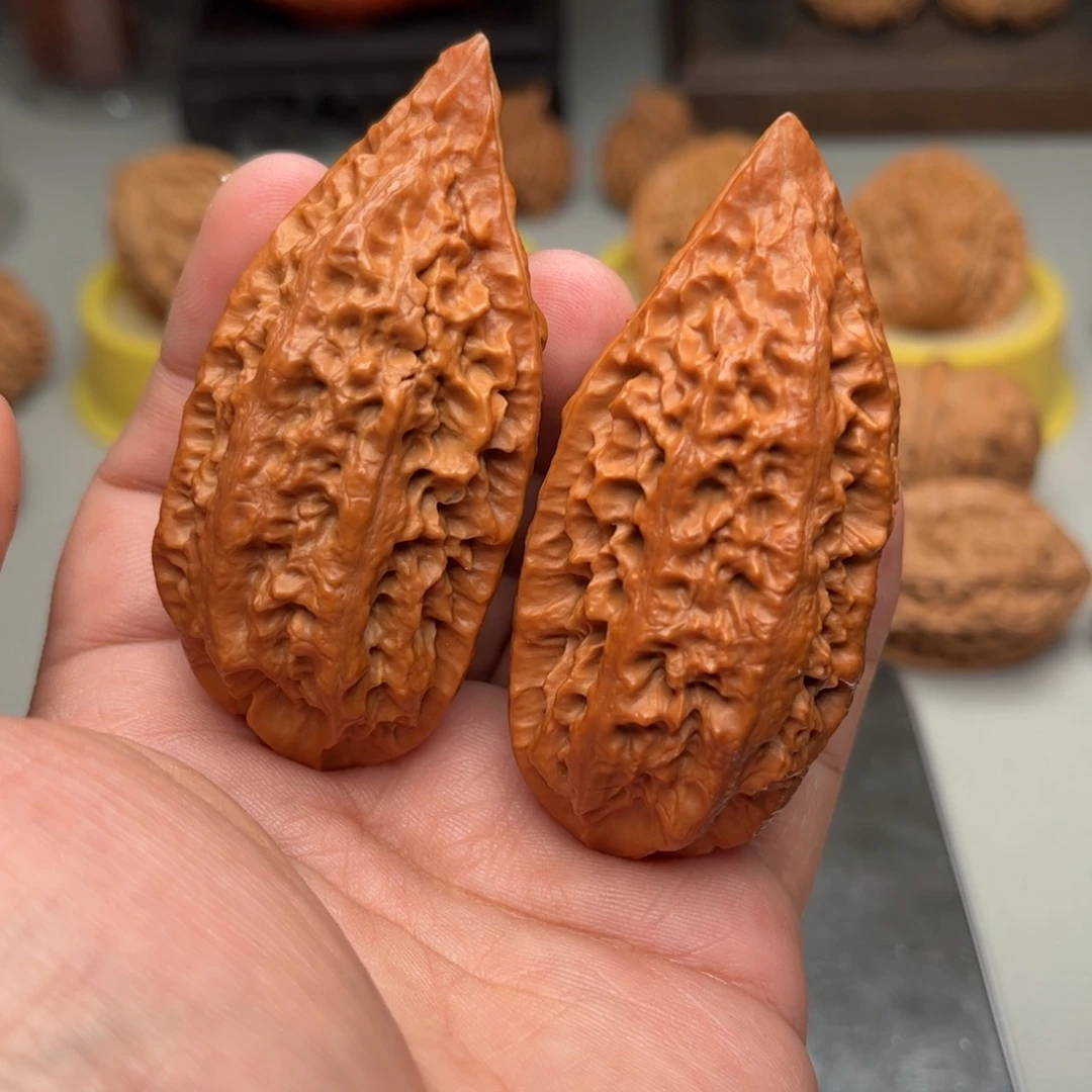 文玩核桃吊坠秋子
