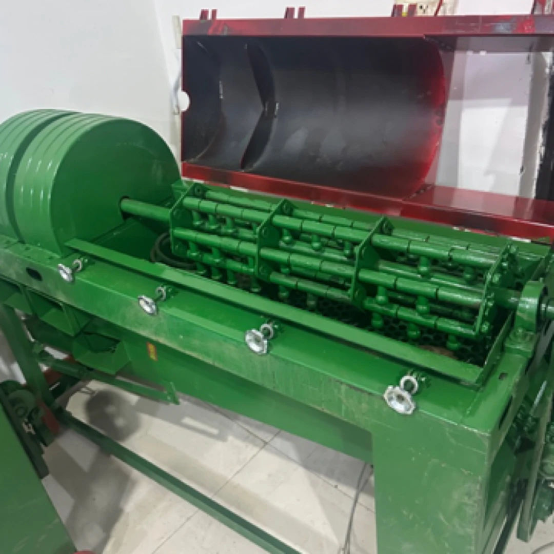 （4号）联发大6型6轴60锤玉米脱粒机 加厚筛 时产10000-12000斤，