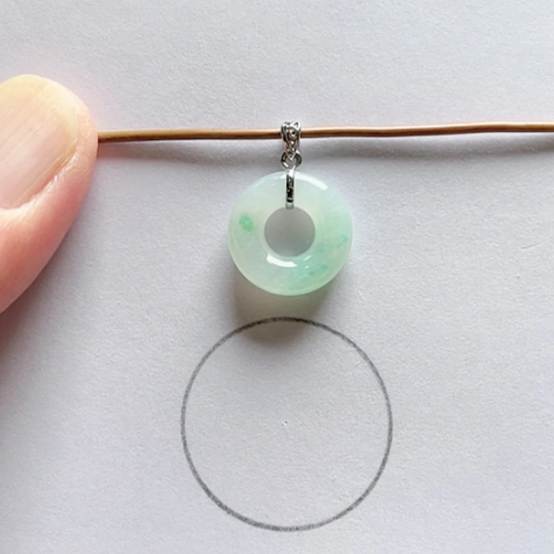 【闪购商品】吊坠(不含链)18K金镶嵌翡翠