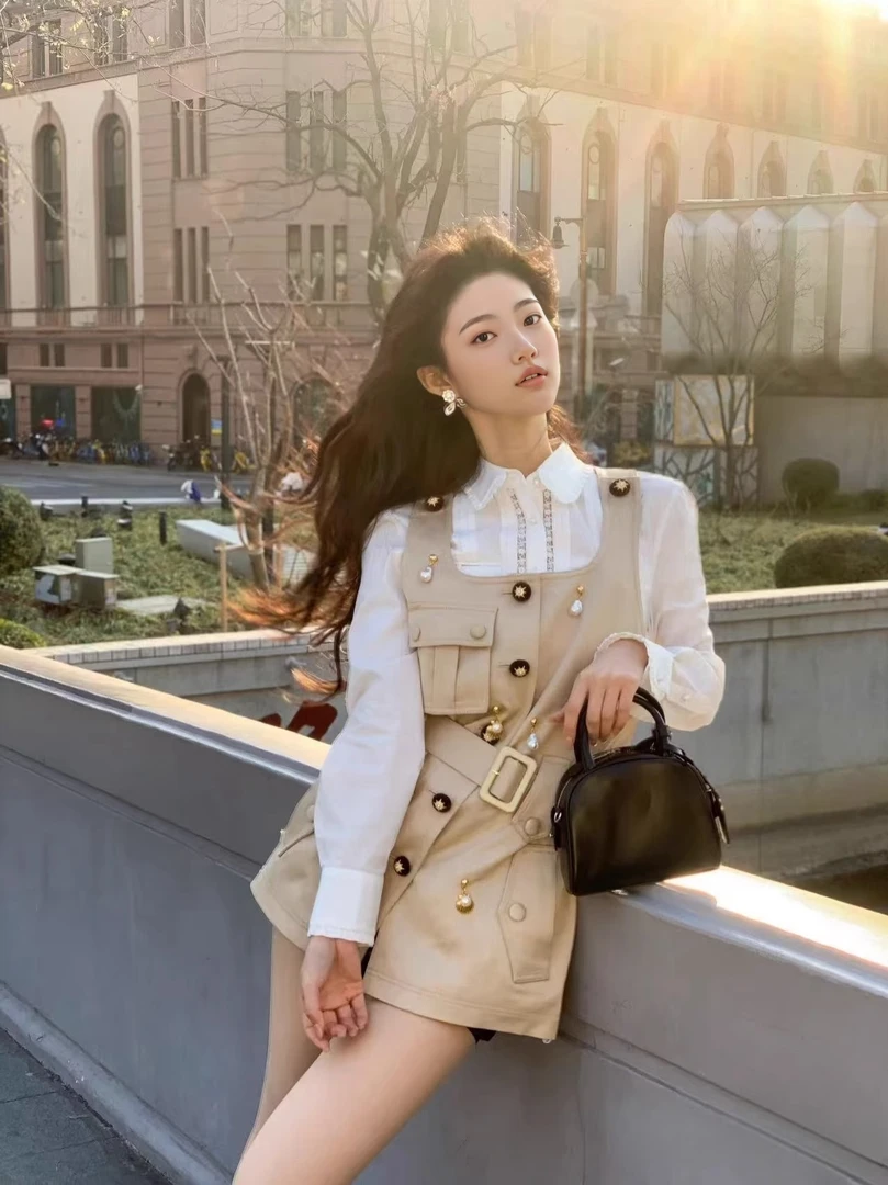 【CG-H】新款巴恩风卡其色高级感重工钉珠装饰背心连衣裙