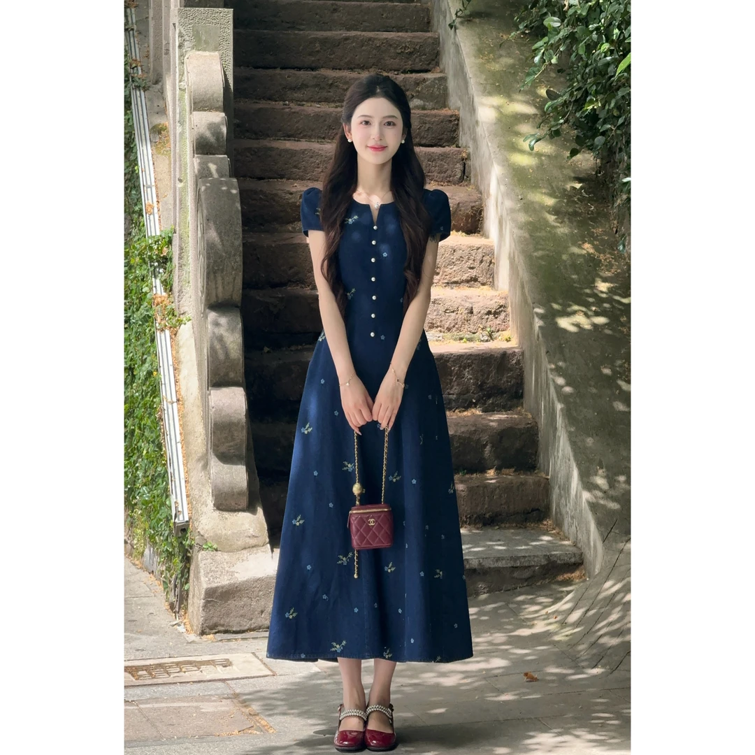 LILI李李家【温莎梦境】法式复古刺绣长裙夏新品牛仔连衣裙XMZH7222