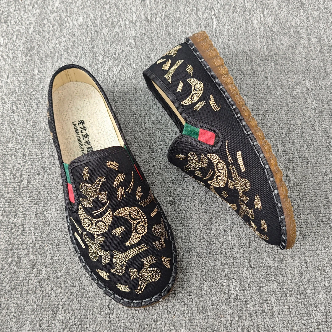 老北京刺绣布鞋透气百搭轻便防臭春秋男款耐磨舒适开车休闲工作鞋