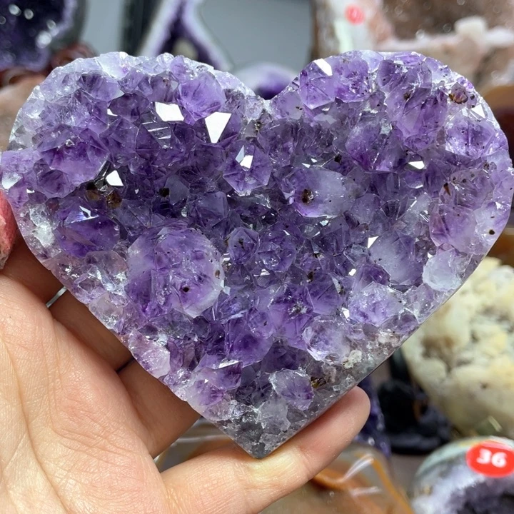 水晶摆件未镶嵌捡漏