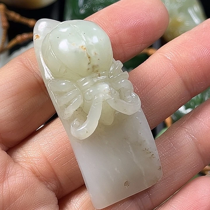 和田玉未镶嵌吊坠(不含链)