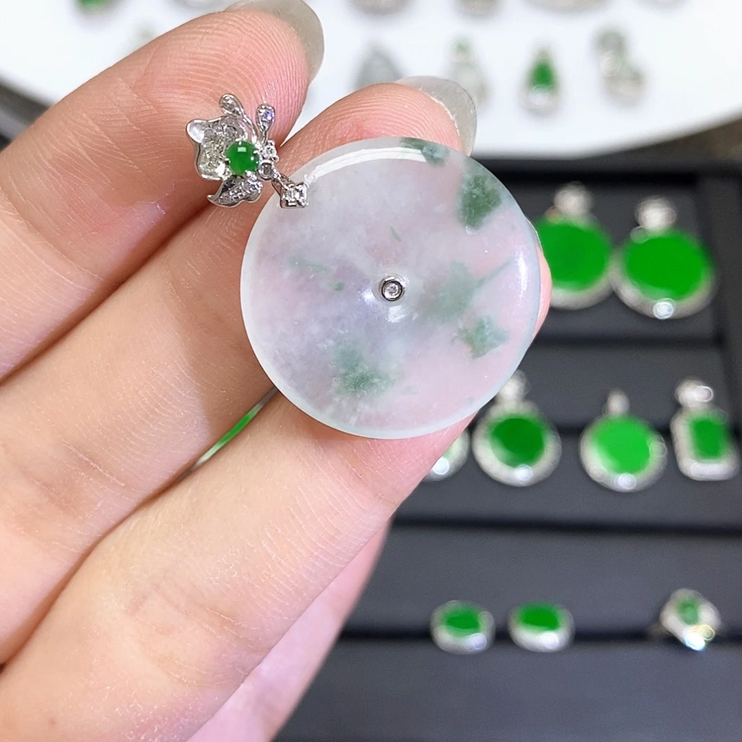 翡翠18K金镶嵌吊坠(不含链)