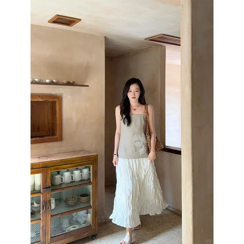 度假风穿搭套装纯欲百搭吊带上衣女夏季新款褶皱高腰半身裙两件套