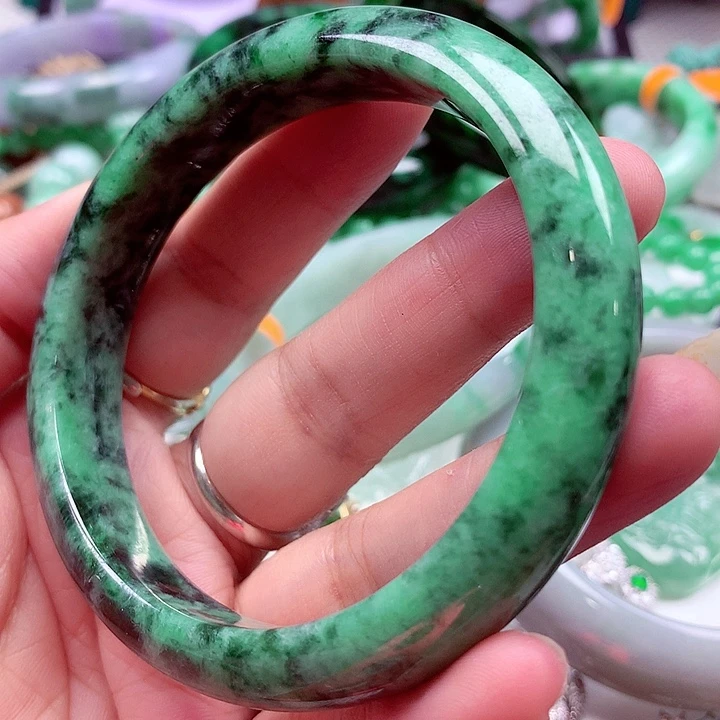 未镶嵌手镯翡翠翡翠