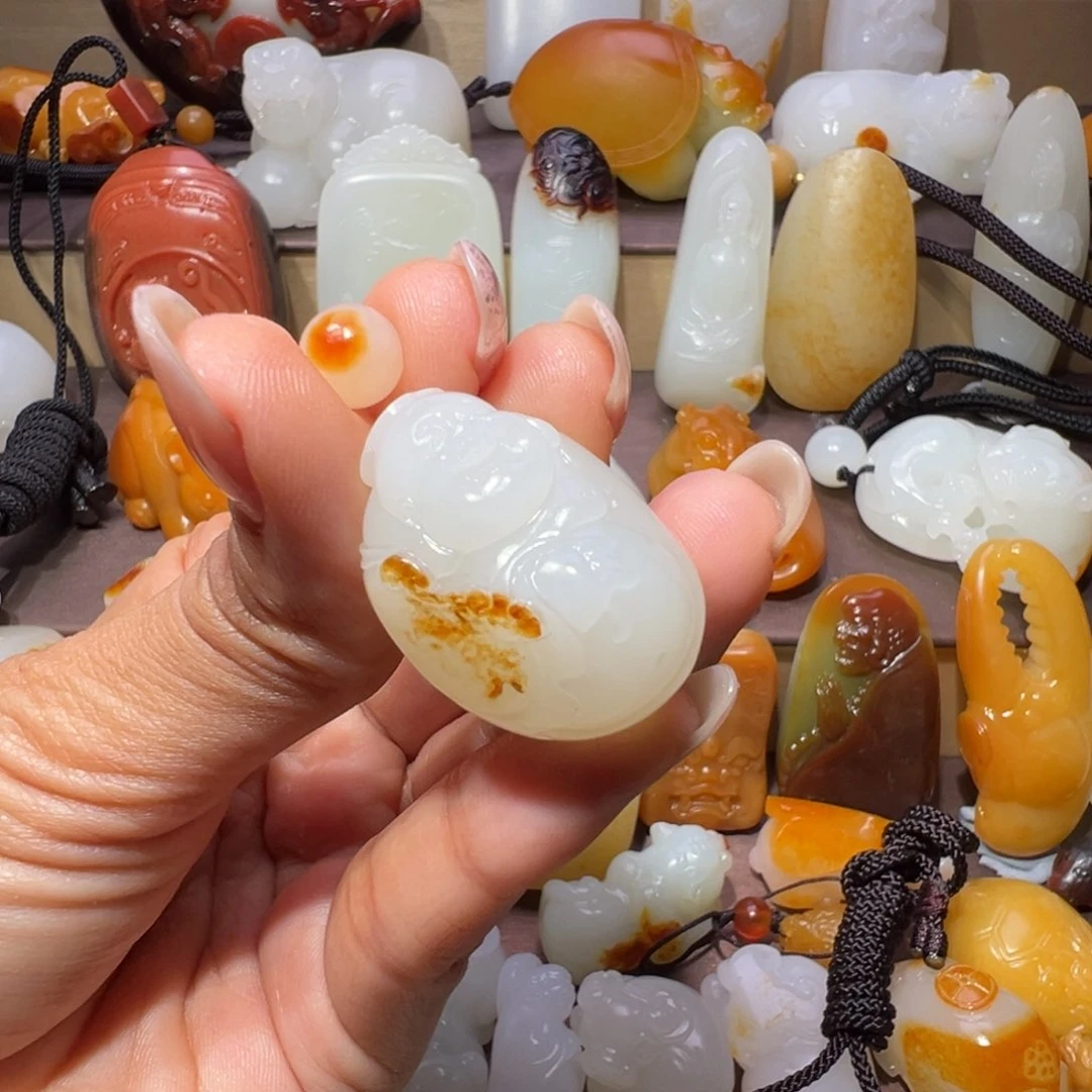 和田玉挂件未镶嵌无****?