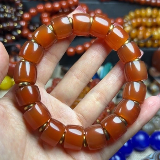 赵***强未镶嵌颈饰玛瑙/玉髓