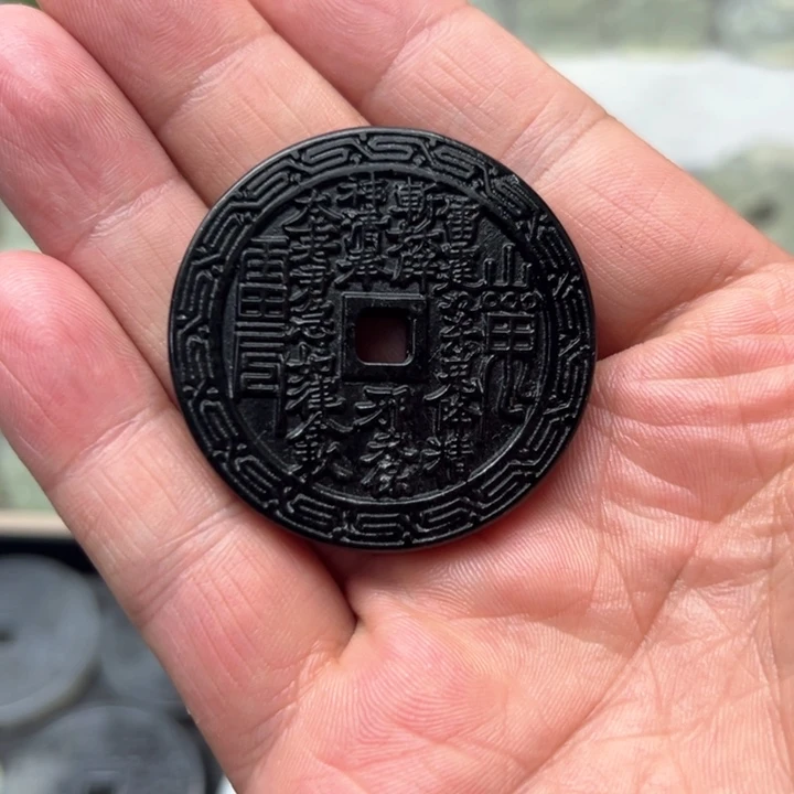 蛇纹石玉颈饰未镶嵌雨