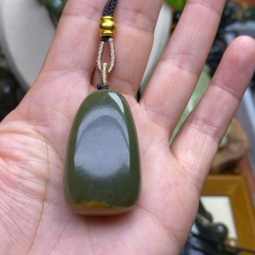 【闪购商品】颈饰未镶嵌和田玉