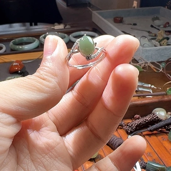 和田玉未镶嵌戒指