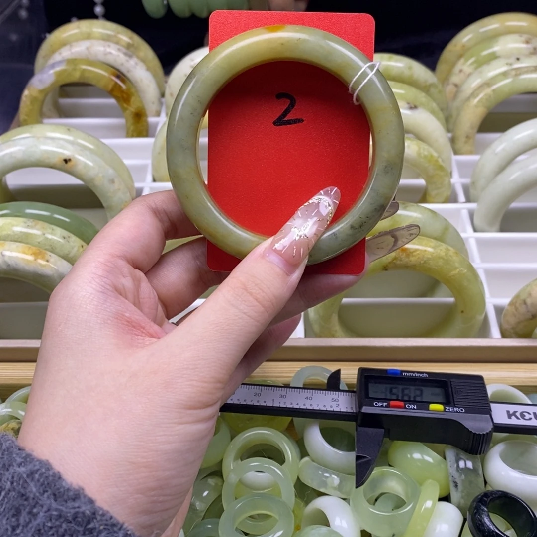 蛇纹石玉未镶嵌手镯57.8