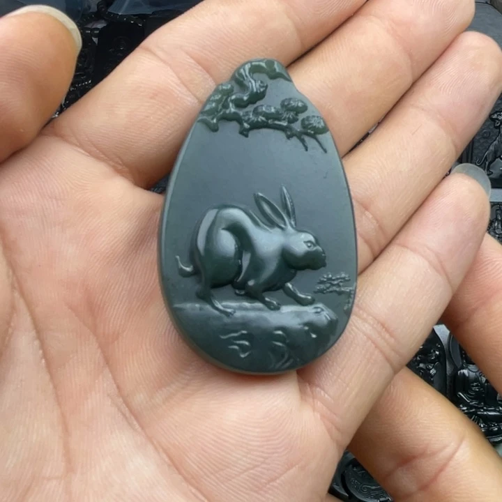 颈饰未镶嵌和田玉