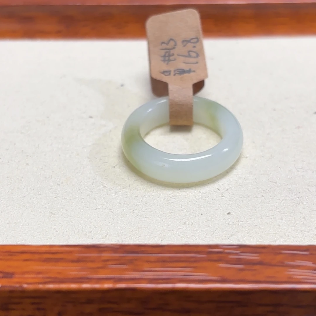 和田玉未镶嵌戒指