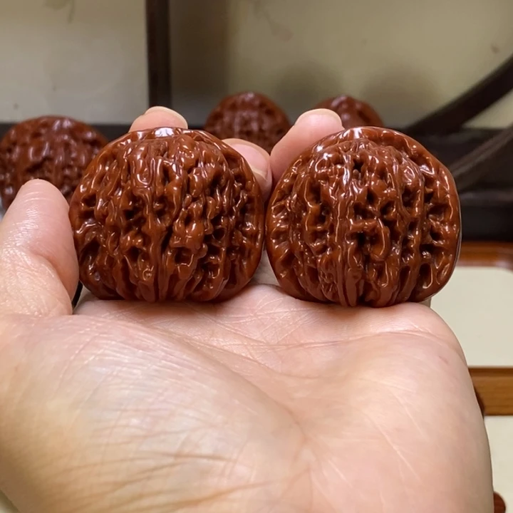 文玩核桃把件粤*四座楼