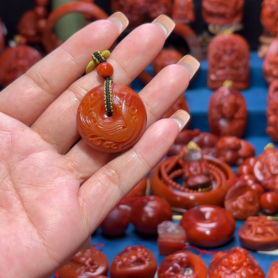 未镶嵌雕刻南红玛瑙