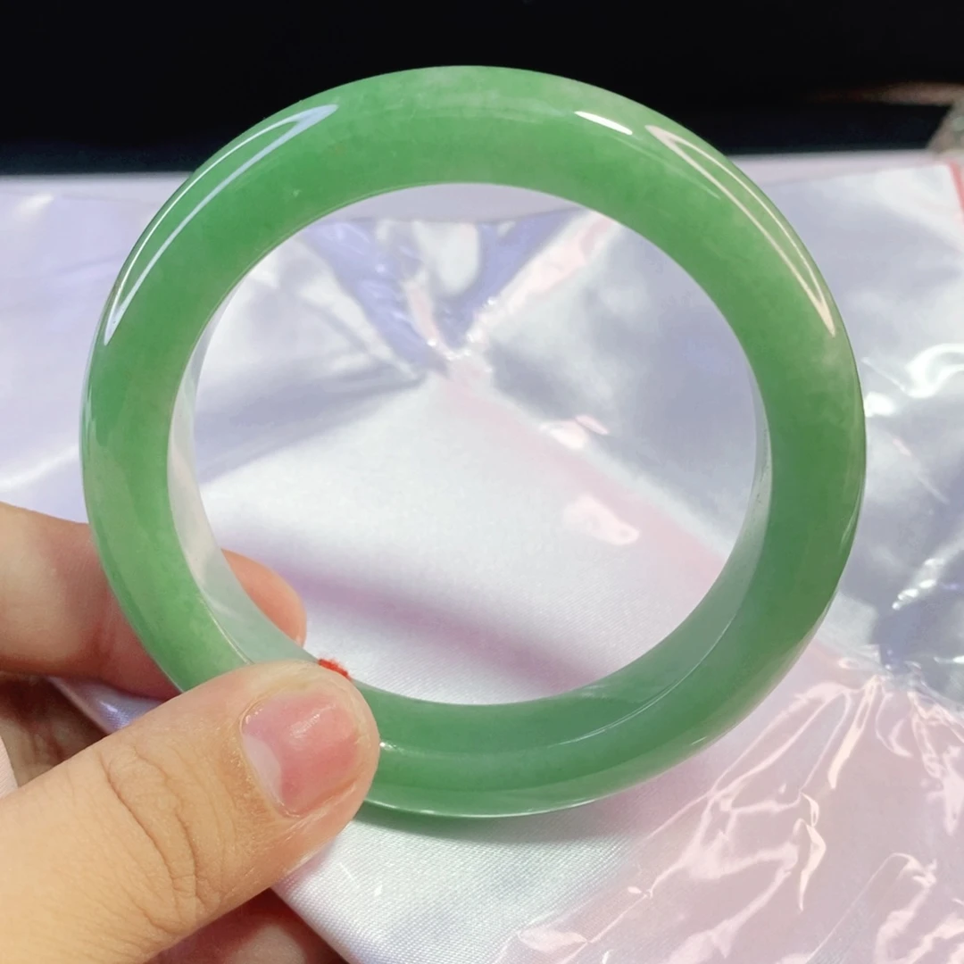 翡翠手镯未镶嵌?****?57圈