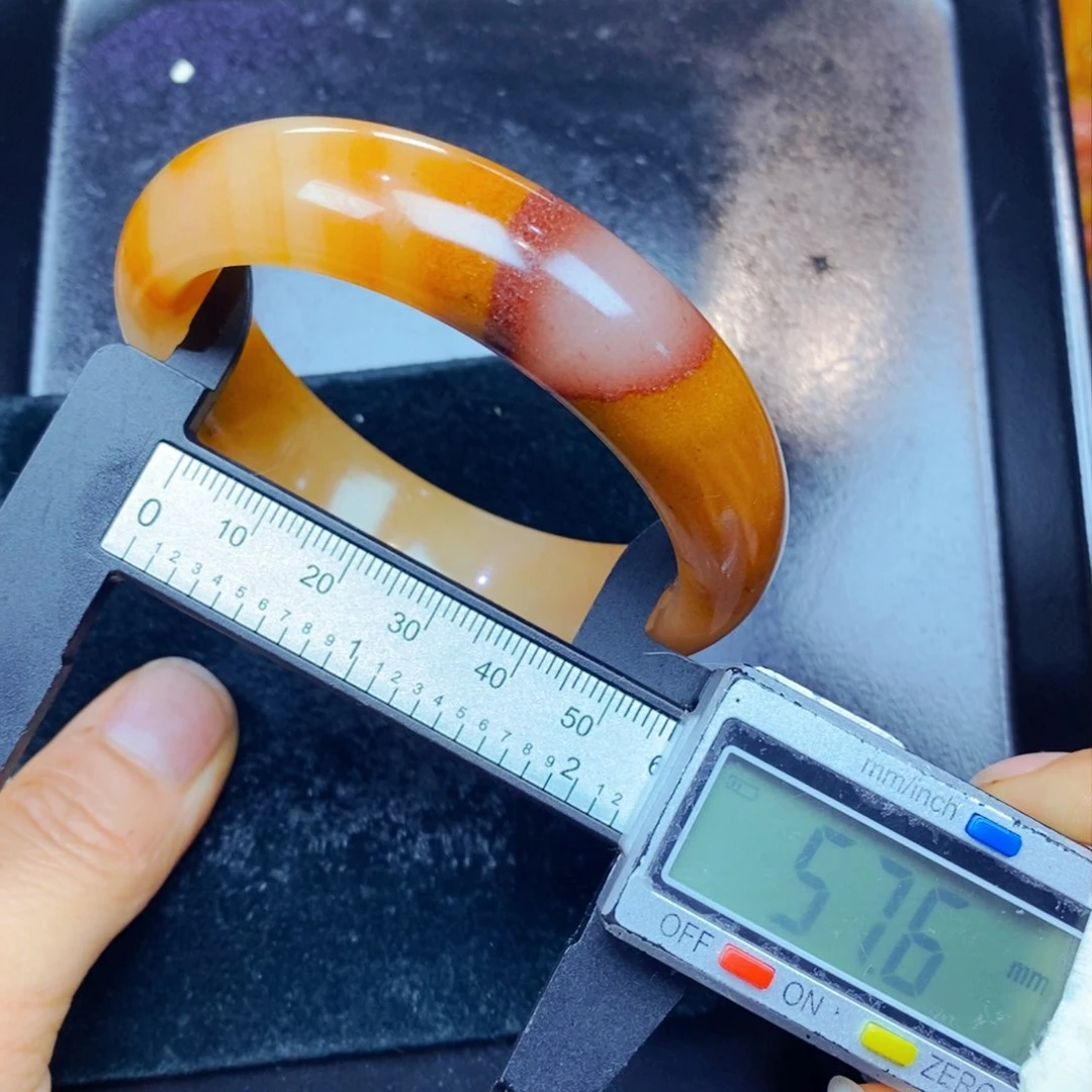 未镶嵌石英质玉（黄龙玉）吊坠(不含链)