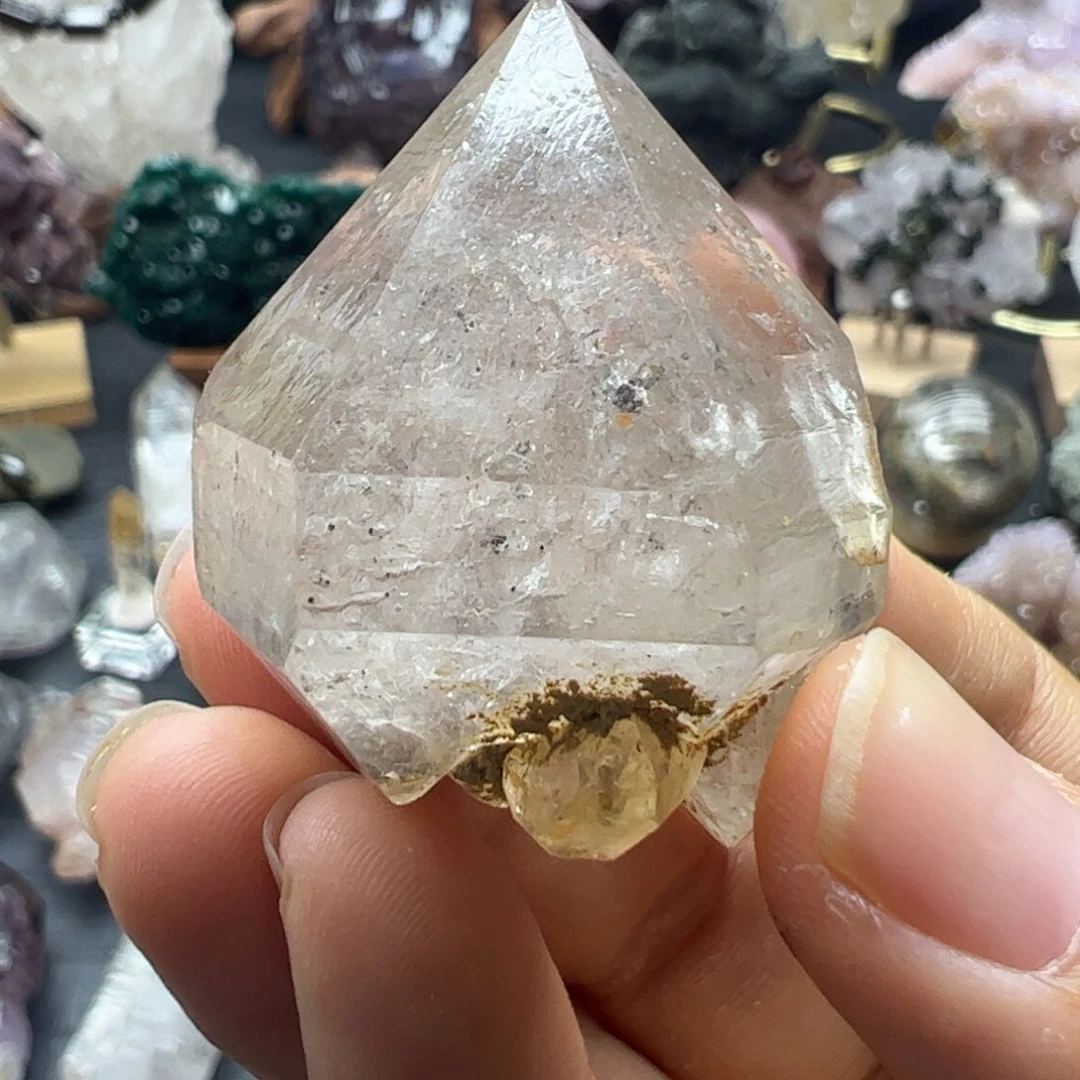 衤***唐石材云贵蓝油城堡闪灵