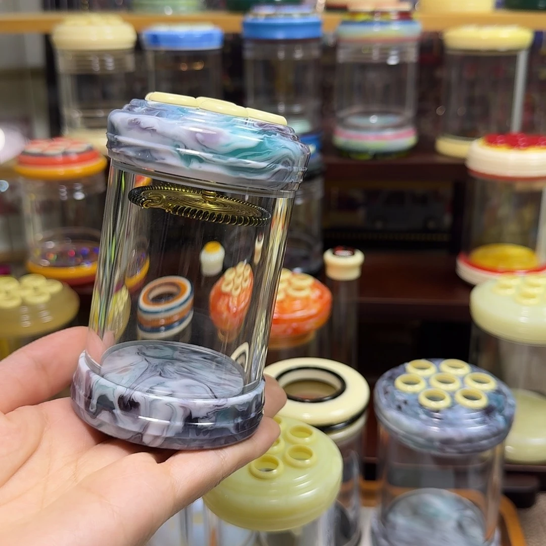 郭***＊60山水画蓝色带闪金簧